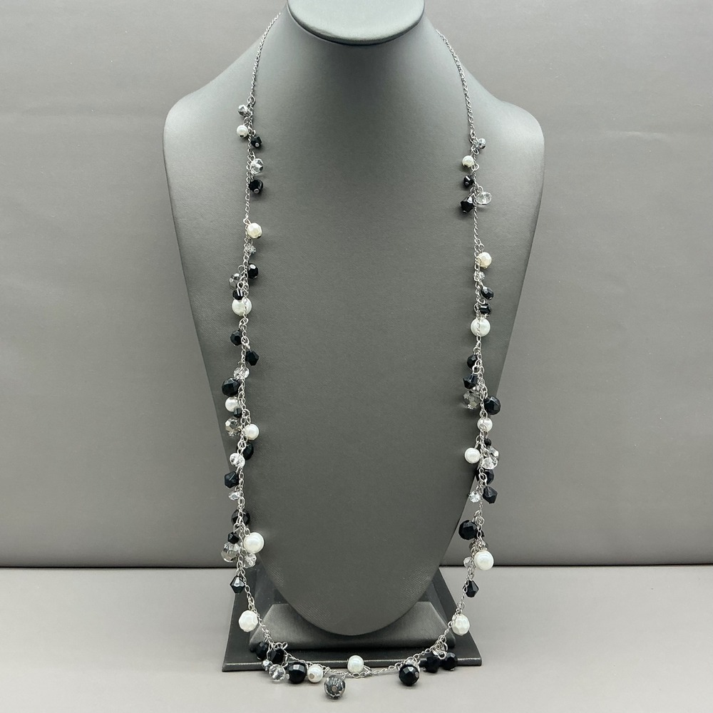 White House Black Market Necklace Black White Crystal Beaded 36-39"